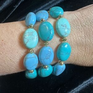 Turquoise Polished Beaded 3 string bracelet, gold accents never worn, beautiful